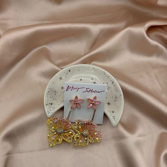 Betsey Johnson Jewelry - Betsey Johnson Pink and Gold Flower Earrings